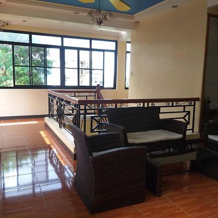 Divine Castle Travelers Inn Đảo Đảo Coron Ngoại thất bức ảnh