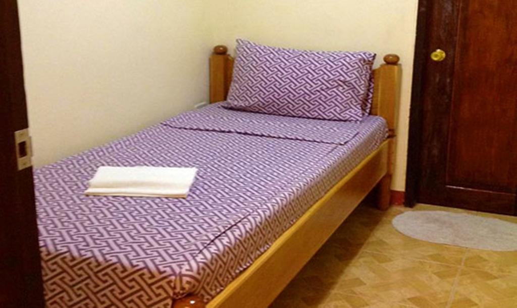 Divine Castle Travelers Inn Đảo Đảo Coron Ngoại thất bức ảnh