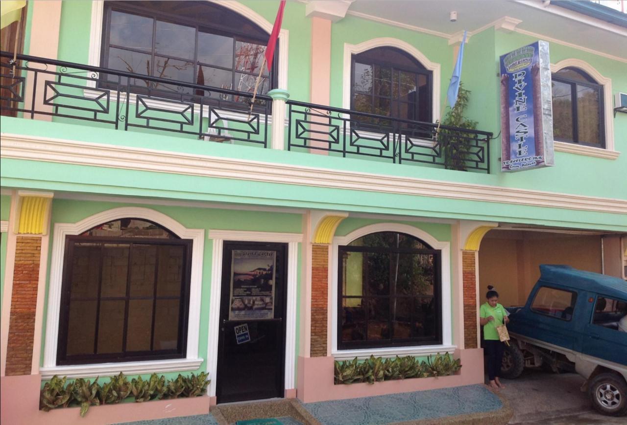 Divine Castle Travelers Inn Đảo Đảo Coron Ngoại thất bức ảnh